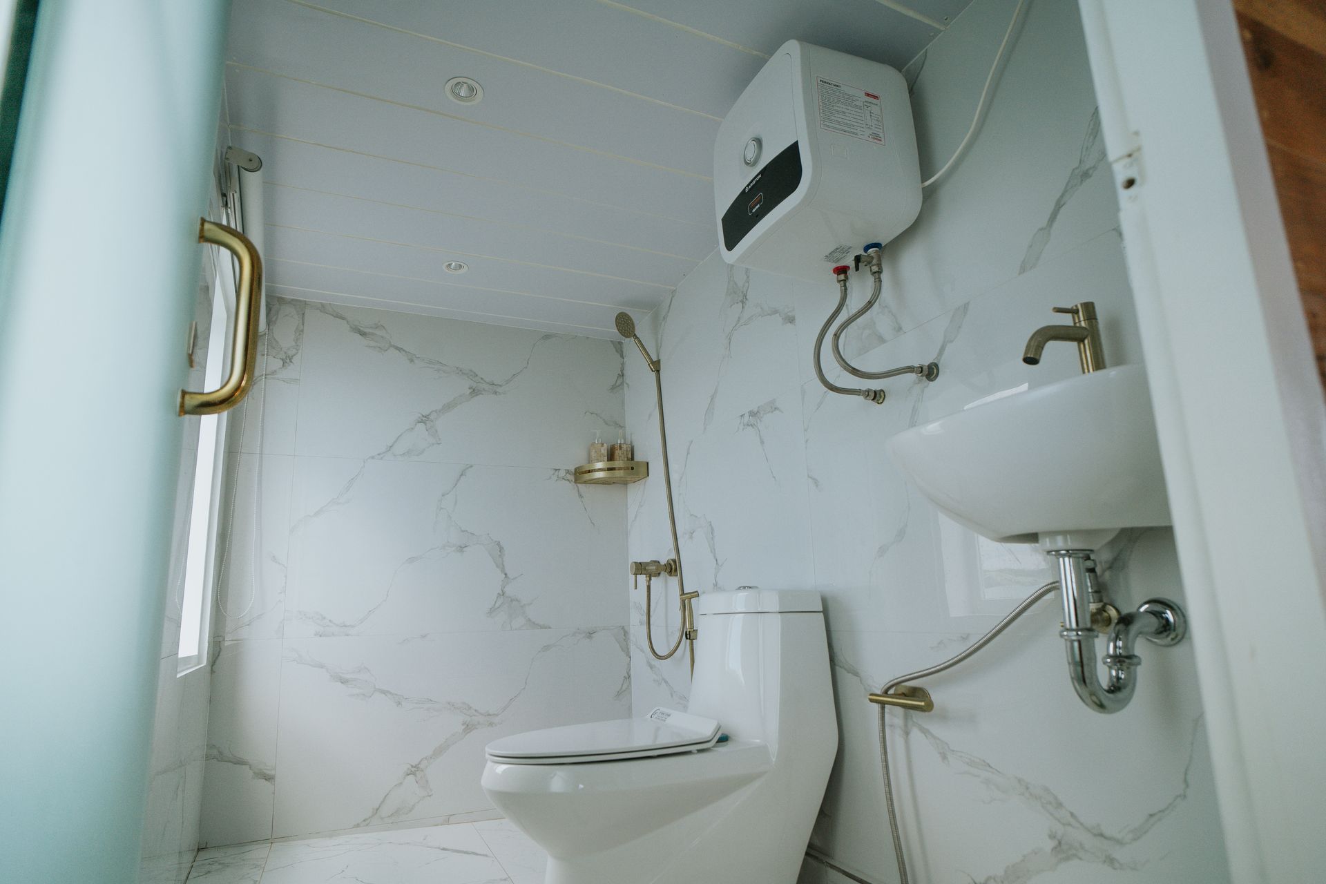 Master Bedroom Bathroom