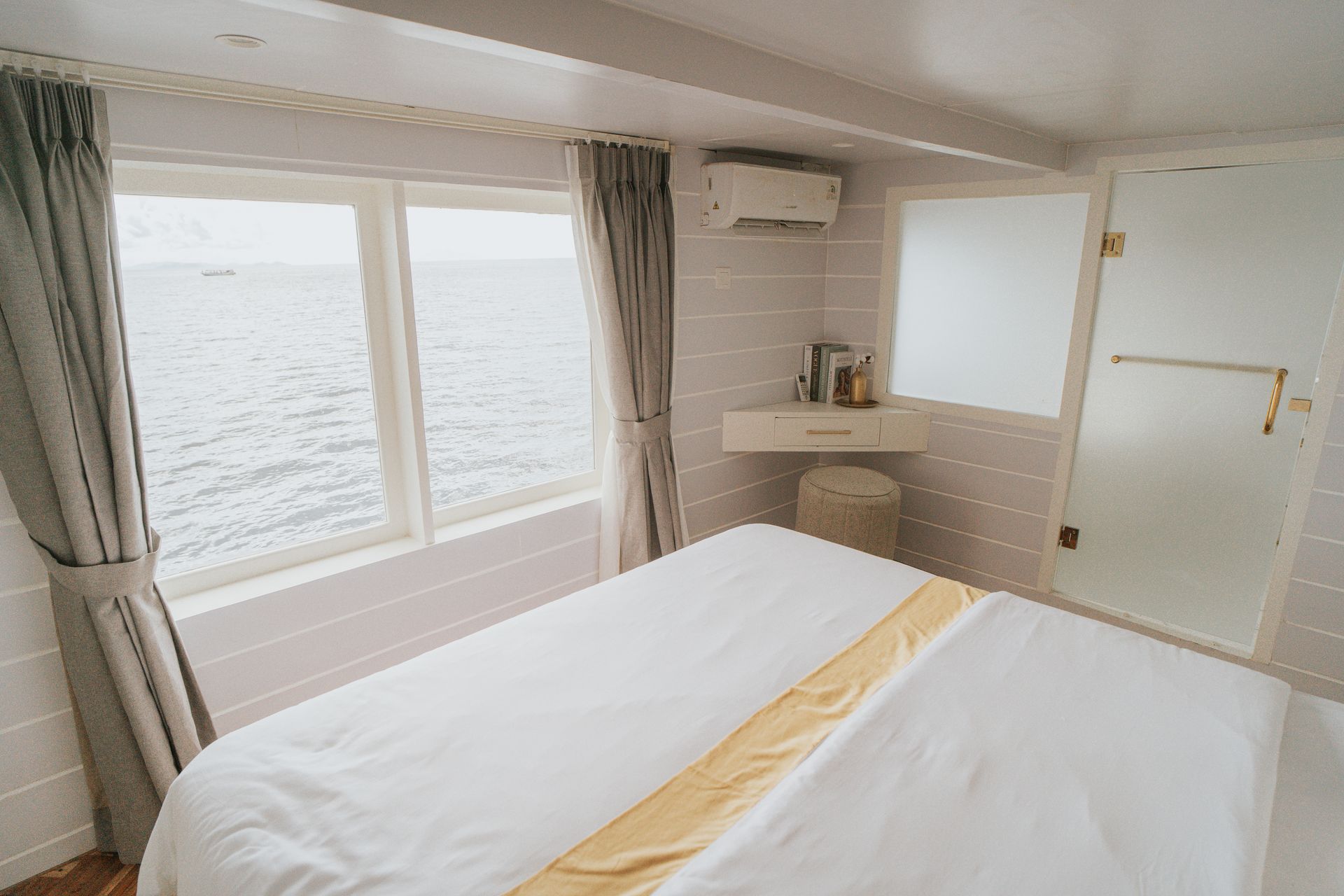Zada Nara Suite Bedroom Sea View