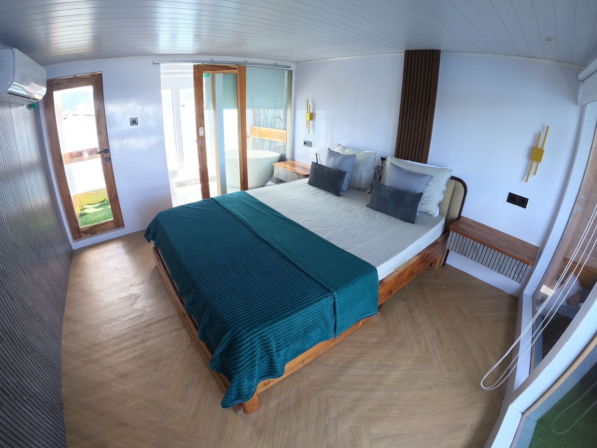 Suite Bedroom