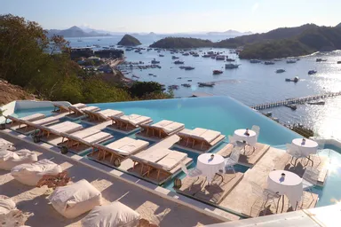 Loccal Collection Hotel Komodo