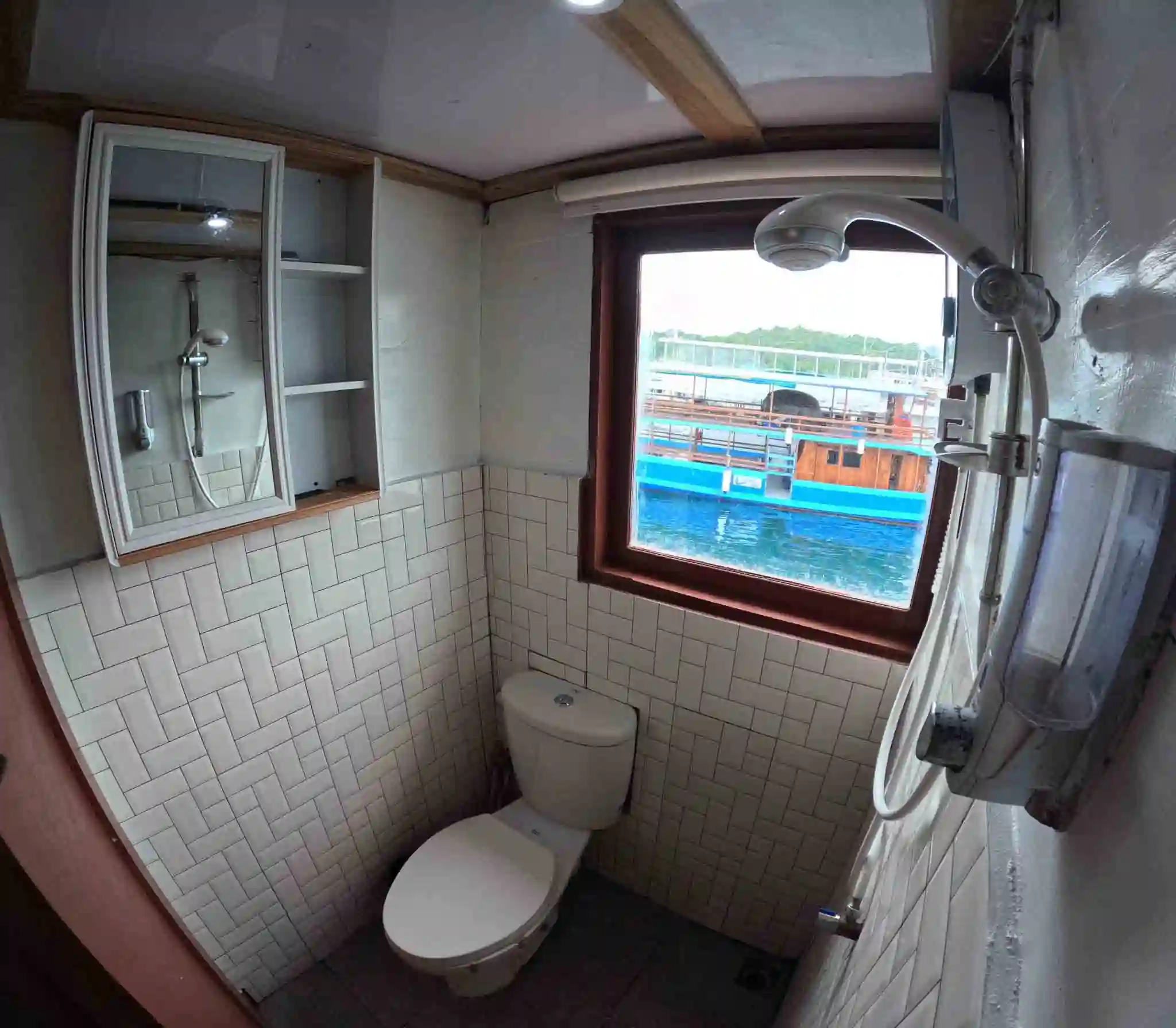 Ikan Cabin Bathroom