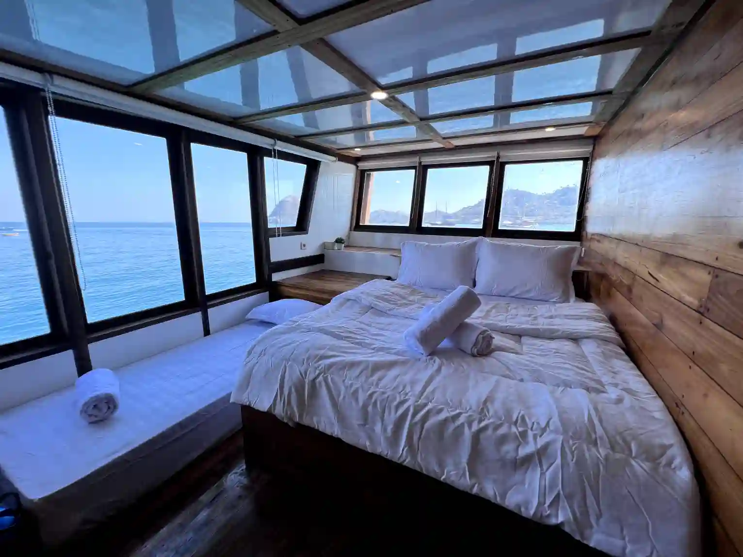 Paus Cabin View 1