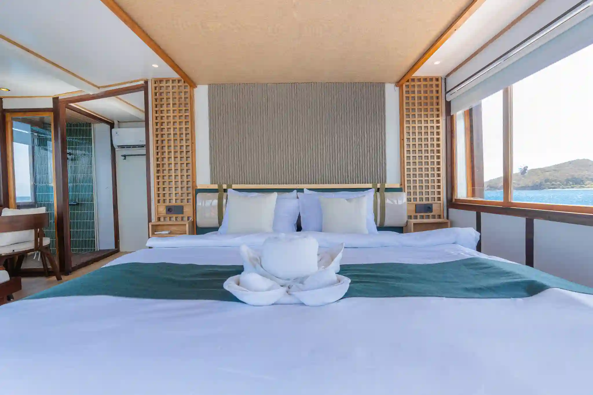Royal Cabin