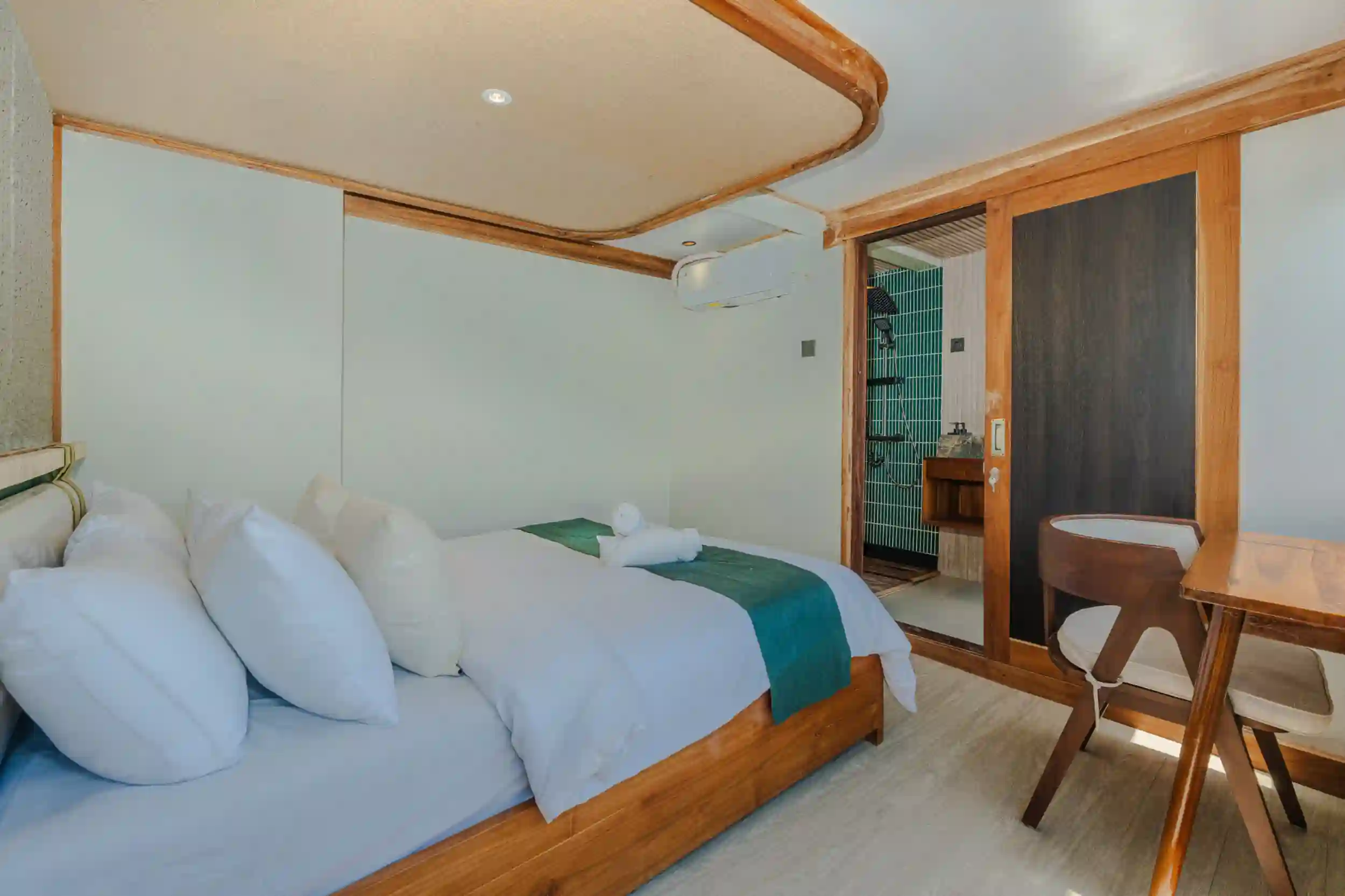 Deluxe Cabin