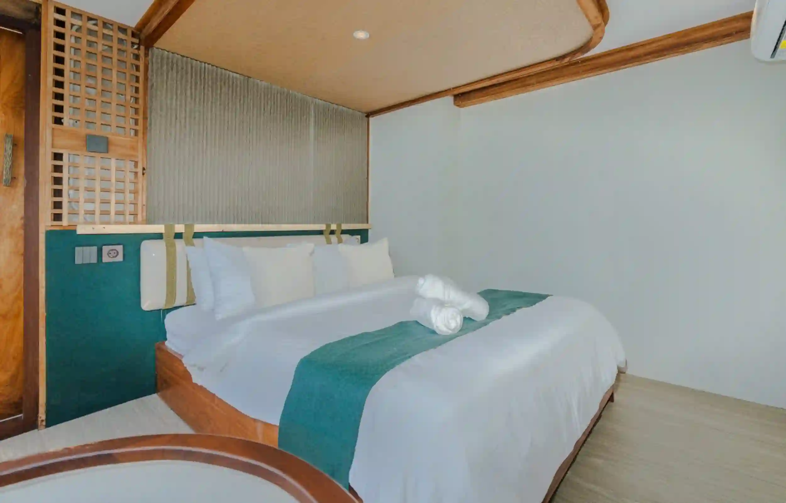 Deluxe Cabin