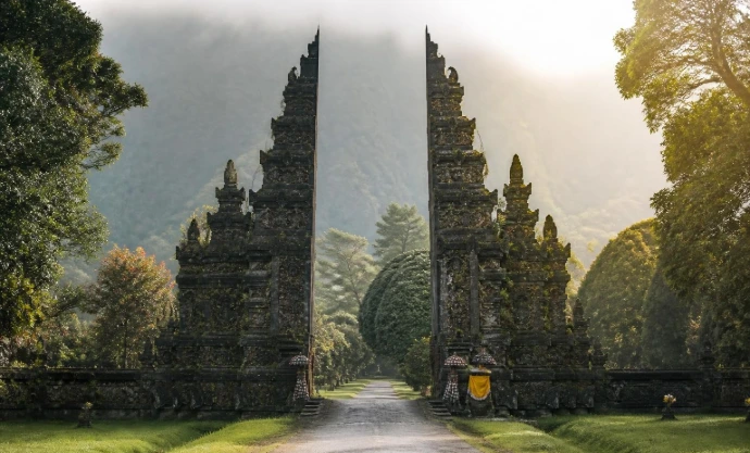 Handara Gate