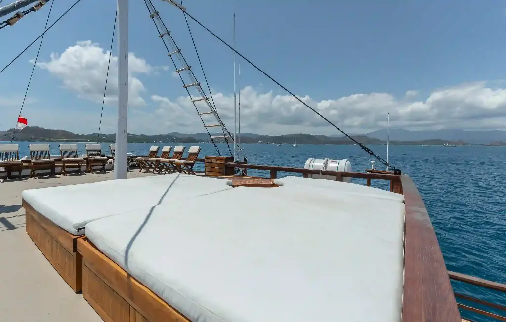 Public-Area-Marea-Phinisi-4.webp
