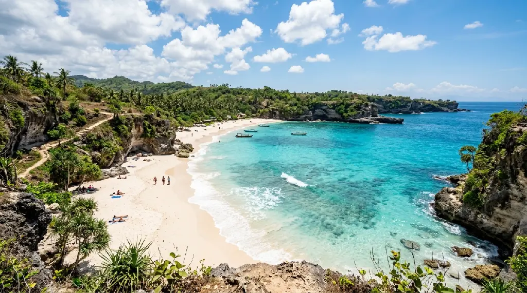 Nusa Lembongan Landscape - Dream Beach.webp