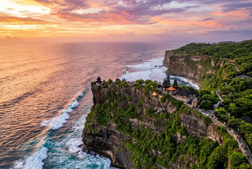 uluwatu hill.webp