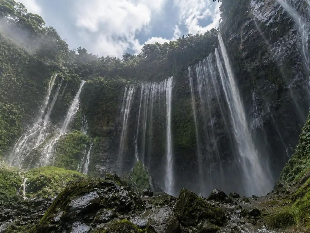 AI Generated Grojogan Sewu Reference Style