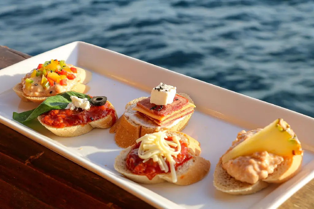 CANAPES3.webp