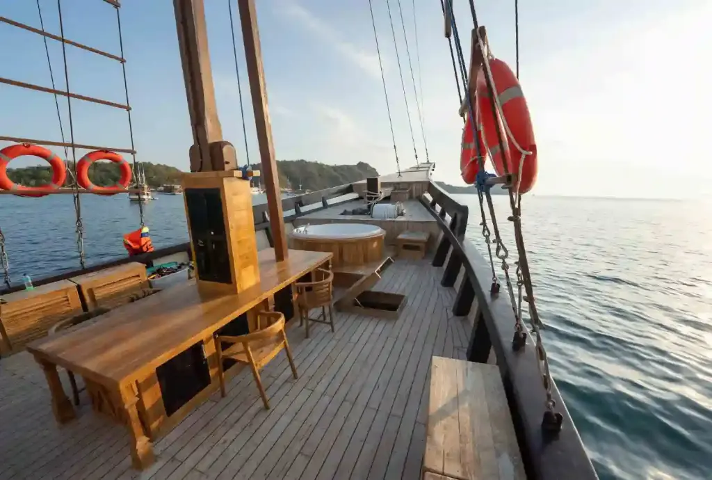 Alfathran 3 - Lombok to Komodo 4D3N